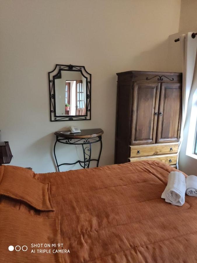 Hotel Santa Monica Potosí المظهر الخارجي الصورة